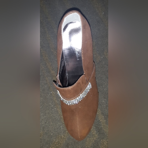 Mark&Maddux size 10 6inch bedazzle platform heels new not  worn Imperfections - Picture 11 of 11